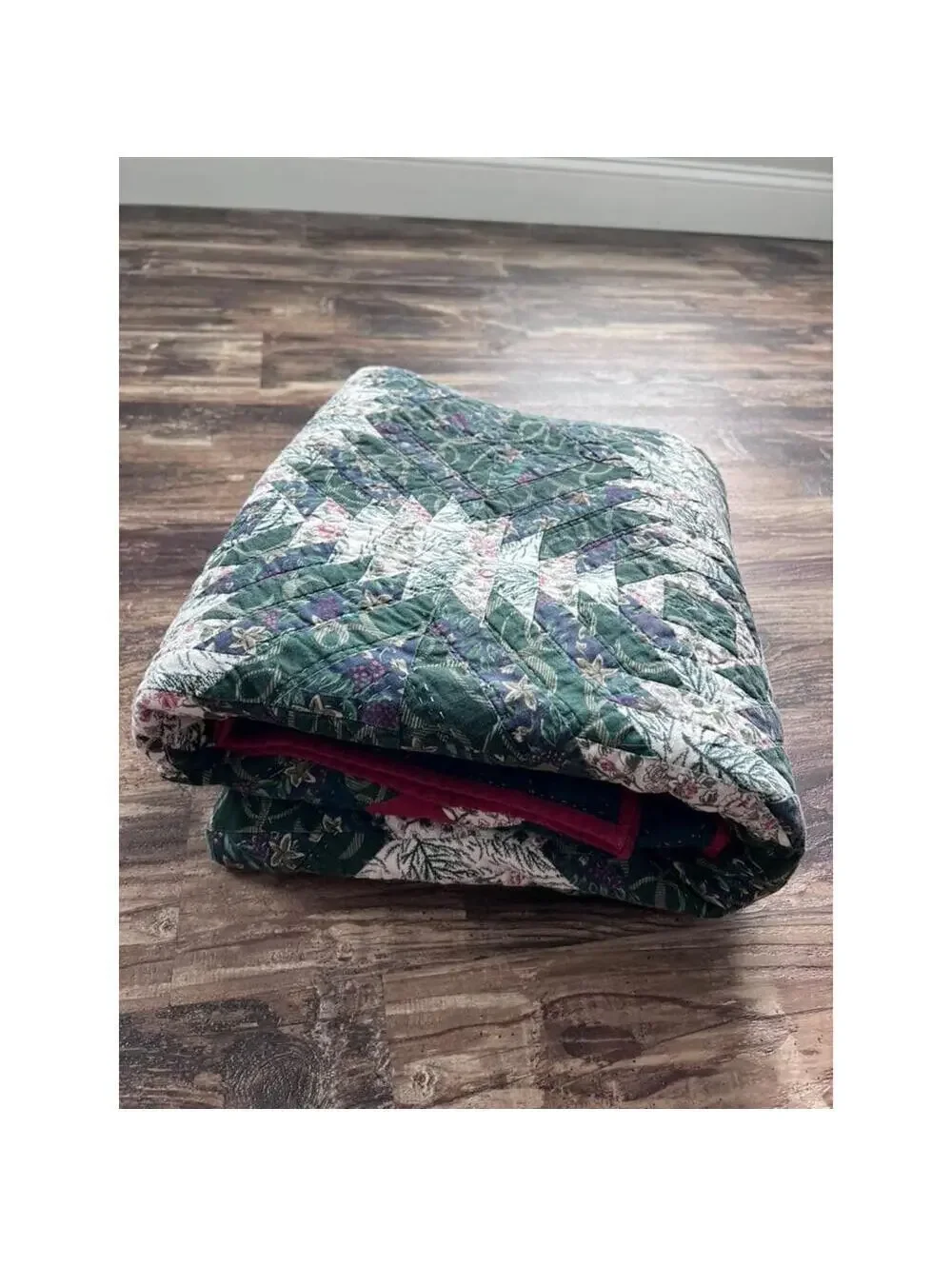 Vintage Handmade Pineapple Patchwork Quilt, 82 x 82 Green Floral Bedspread